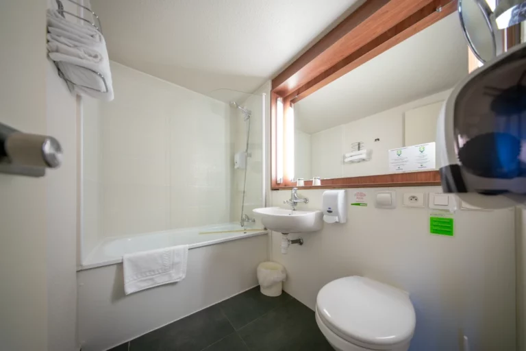 Salle de bain - chambre familiale